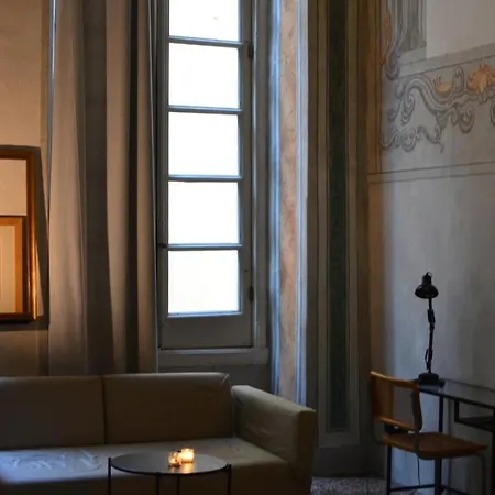 Unique Palazzo In Palazzo Sopranis Apartment *